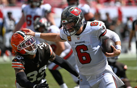 Browns Buccaneers Football